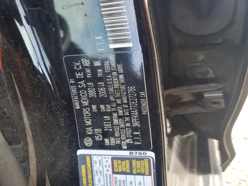 45801776 :رقم المزاد ، 3KPFK4A77JE272786 vin ، 2018 Kia Forte مزاد بيع