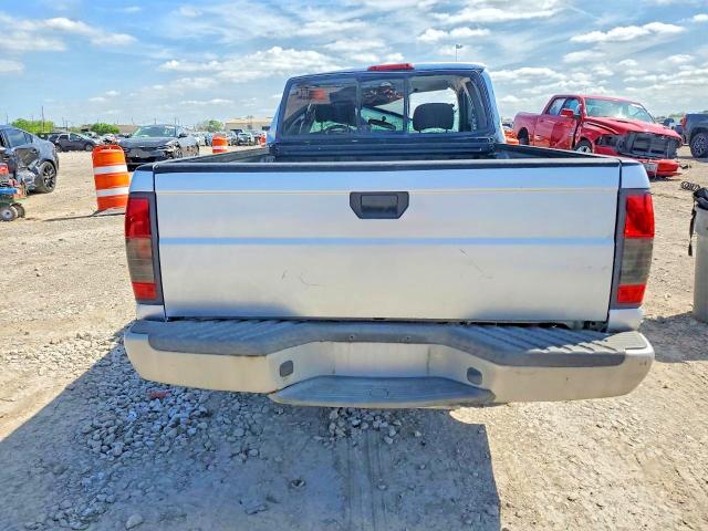 2000 Nissan Frontier მანქანა იყიდება აუქციონზე, vin: 1N6DD26S4YC436769, აუქციონის ნომერი: 46296526