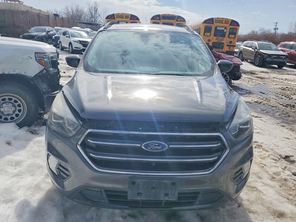 41921626 :رقم المزاد ، 1FMCU9G93HUC91443 vin ، 2017 Ford Escape مزاد بيع