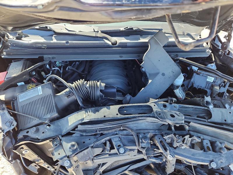 45649376 :رقم المزاد ، 1GNSKFEC5JR372933 vin ، 2018 Chevrolet Tahoe مزاد بيع