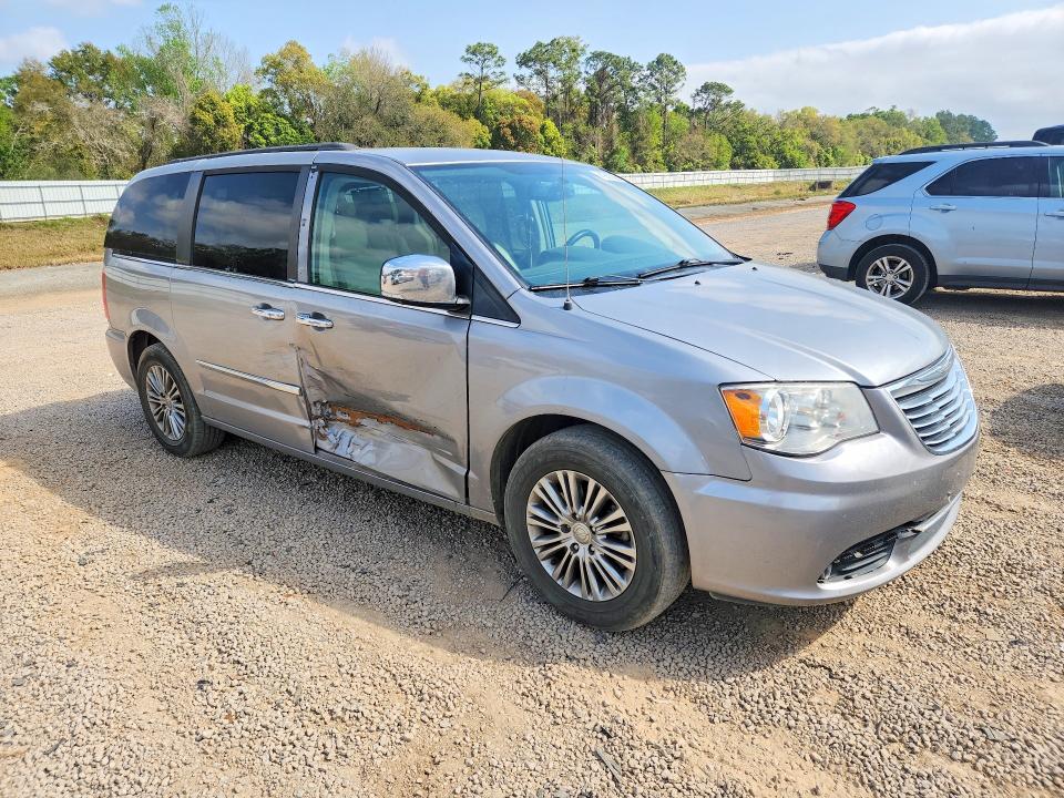 47637226 :رقم المزاد ، 2C4RC1CG9DR777365 vin ، 2013 Chrysler Town & Country مزاد بيع