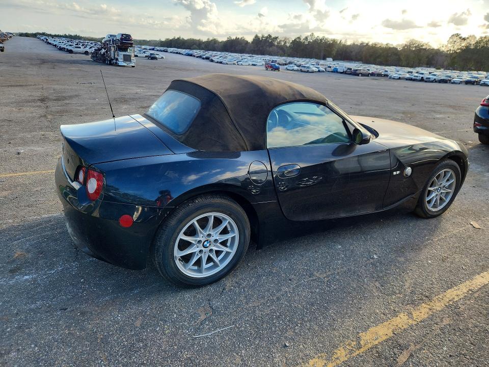 48582986 :رقم المزاد ، 4USBT33525LS55757 vin ، 2005 Bmw Z4 مزاد بيع