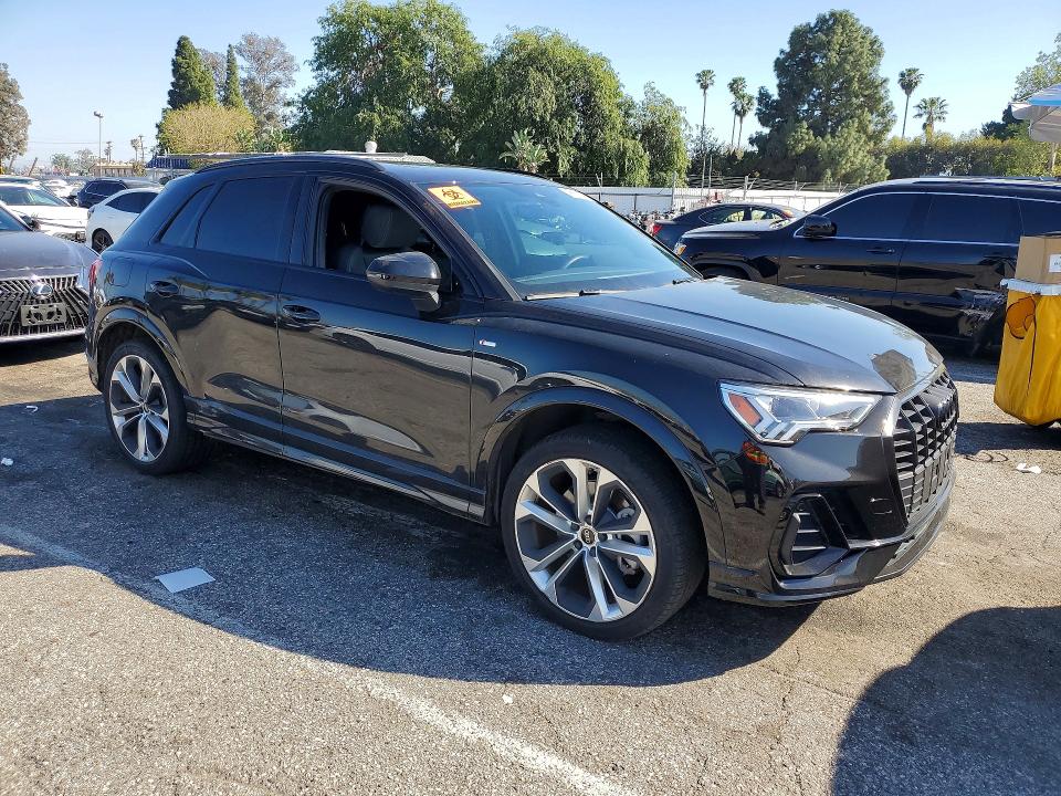 Продаж на аукціоні авто 2022 Audi Q3, vin: WA1EECF38N1127570, номер лоту: 45652046