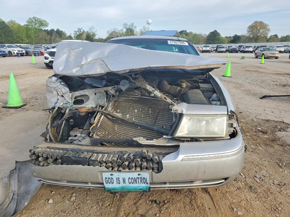 2004 Mercury Grand Marquis მანქანა იყიდება აუქციონზე, vin: 2MEFM75W04X618526, აუქციონის ნომერი: 47007006