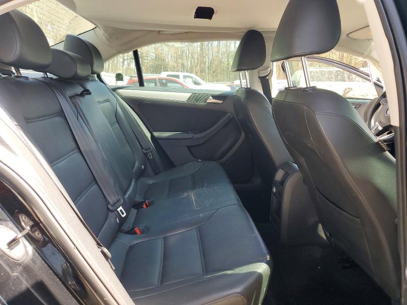 45606356 :رقم المزاد ، 3VWDP7AJ3DM310611 vin ، 2013 Volkswagen Jetta مزاد بيع
