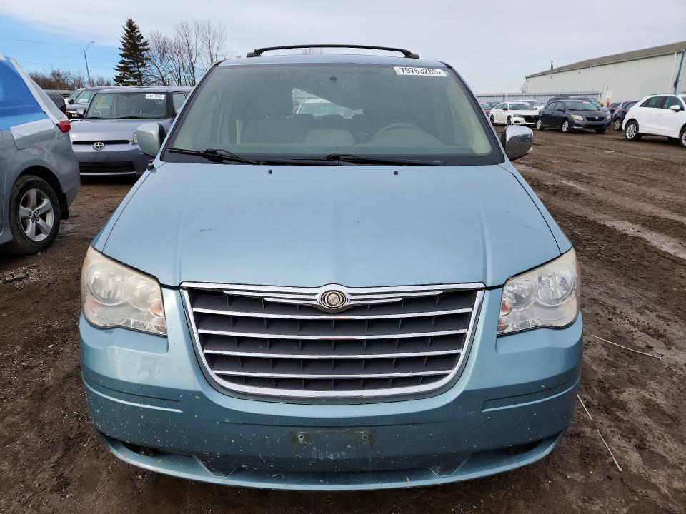 2010 Chrysler Town & Country მანქანა იყიდება აუქციონზე, vin: 2A4RR5DX5AR493483, აუქციონის ნომერი: 79763285