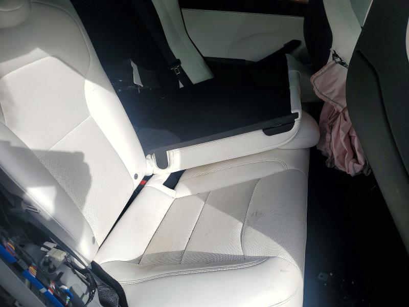41893376 :رقم المزاد ، 5YJ3E1ET8SF939313 vin ، 2025 Tesla Model 3 مزاد بيع