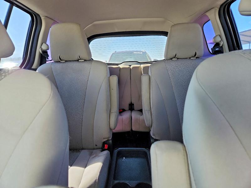 46110256 :رقم المزاد ، JM1CW2BL7C0117464 vin ، 2012 Mazda 5 مزاد بيع