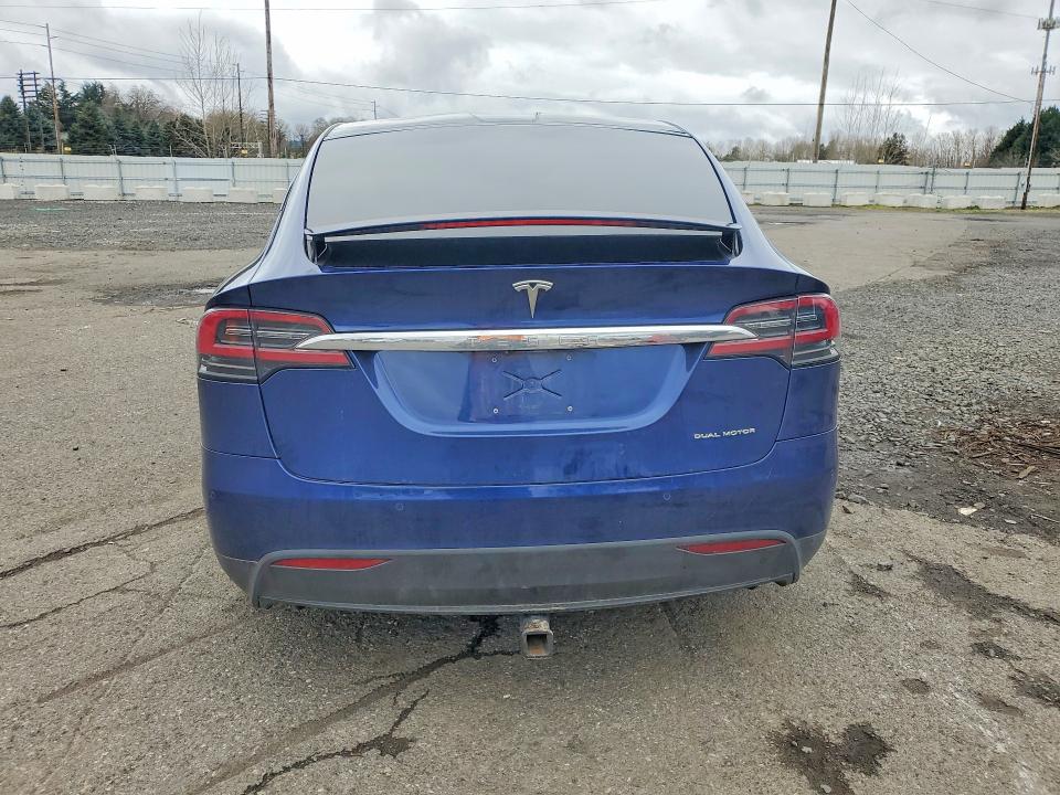 79493865 :رقم المزاد ، 5YJXCBE24LF301582 vin ، 2020 Tesla Model X مزاد بيع