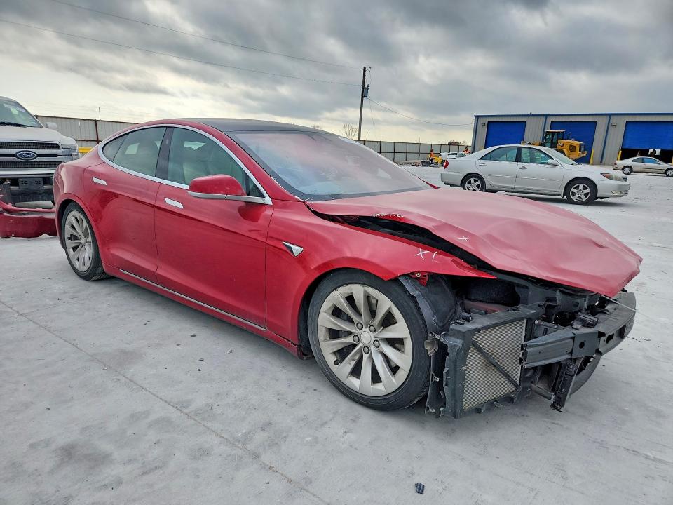 76513825 :رقم المزاد ، 5YJSA1E29LF364901 vin ، 2020 Tesla Model S مزاد بيع