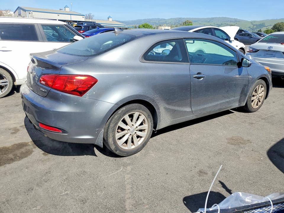 41839866 :رقم المزاد ، KNAFX6A84F5396469 vin ، 2015 Kia Forte Koup مزاد بيع