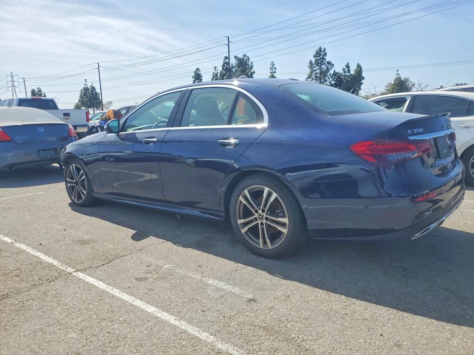 79669645 :رقم المزاد ، W1KZF8DB0MA967701 vin ، 2021 Mercedes-benz E مزاد بيع