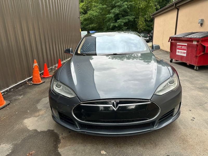 Продаж на аукціоні авто 2013 Tesla Model S, vin: 5YJSA1AC6DFP10886, номер лоту: 45953646