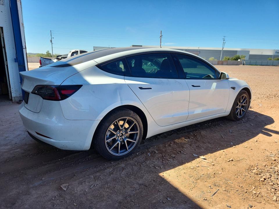 Продажа на аукционе авто 2023 Tesla Model 3, vin: 5YJ3E1EA5PF464838, номер лота: 46050616