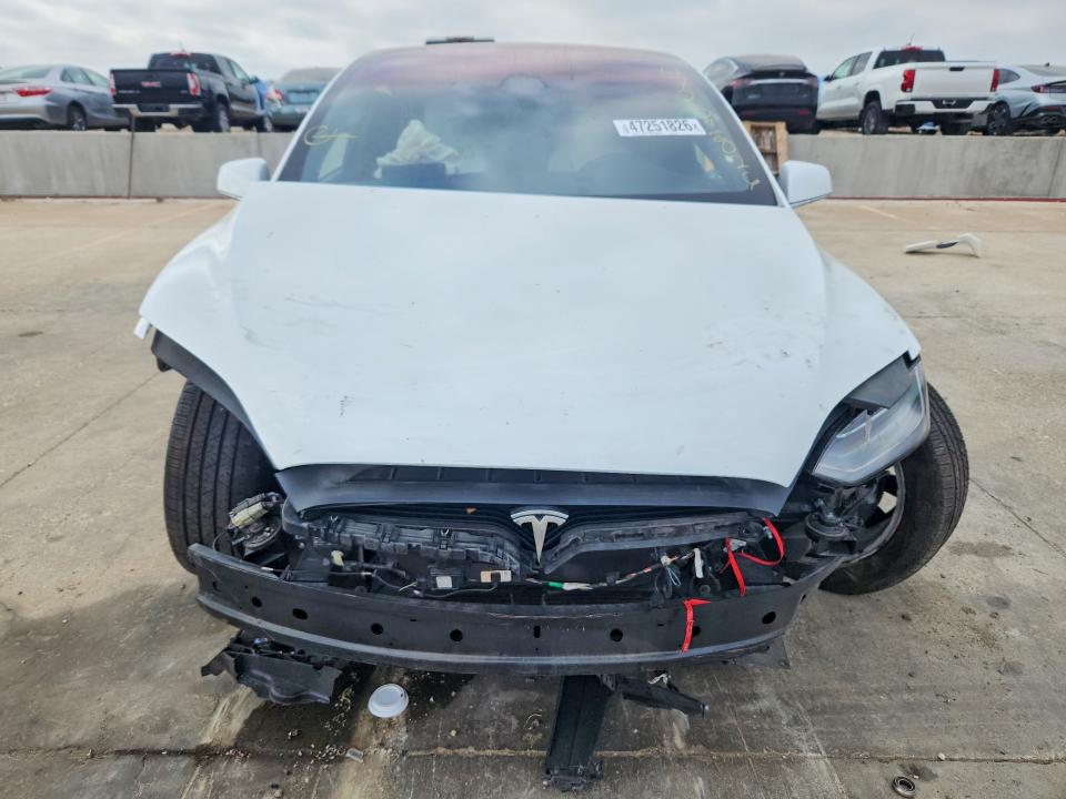 Продажа на аукционе авто 2020 Tesla Model X, vin: 5YJXCAE29LF281601, номер лота: 47251826