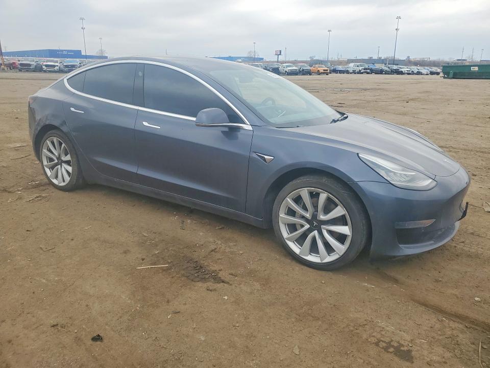 47742096 :رقم المزاد ، 5YJ3E1EA8KF543011 vin ، 2019 Tesla Model 3 مزاد بيع