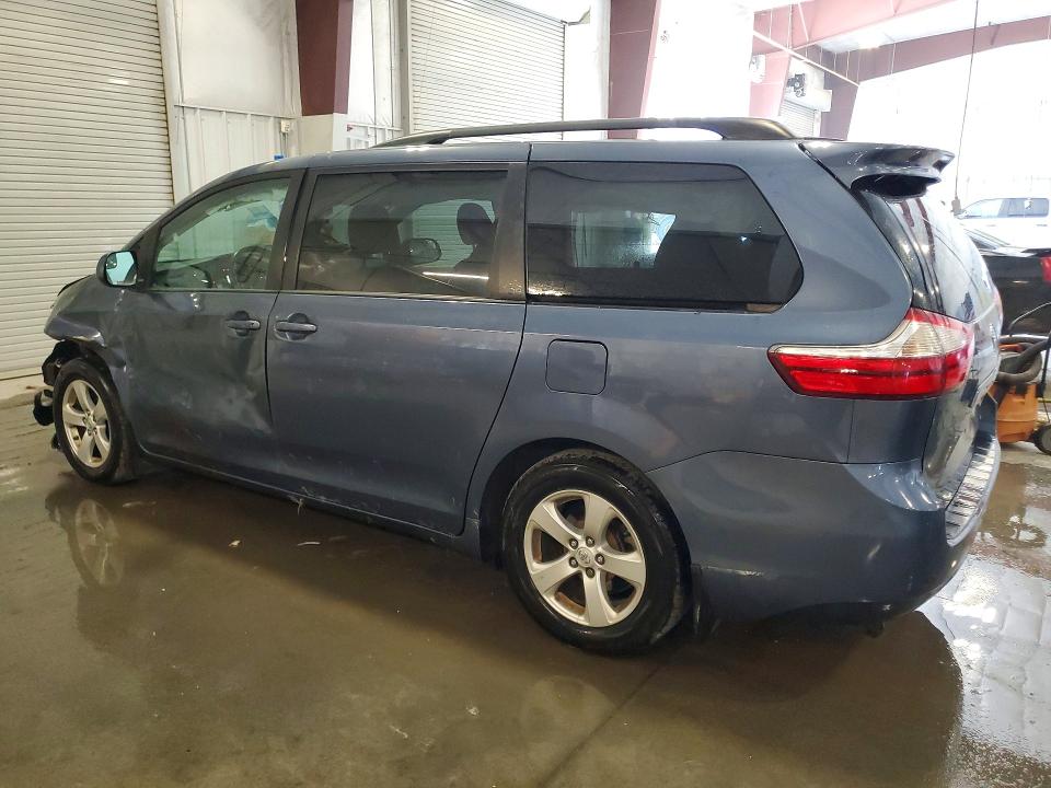 Продажа на аукционе авто 2015 Toyota Sienna, vin: 5TDKK3DC2FS579121, номер лота: 47480616