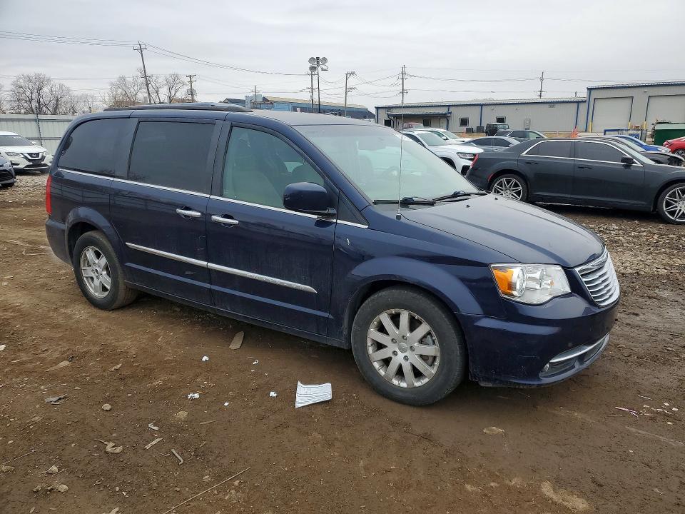 2016 Chrysler Town & Country მანქანა იყიდება აუქციონზე, vin: 2C4RC1BG4GR158341, აუქციონის ნომერი: 79784095