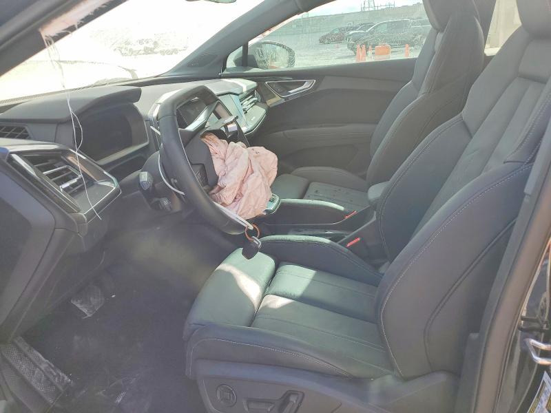 47027466 :رقم المزاد ، WA132BFZ3NP015495 vin ، 2022 Audi Q4 E-tron مزاد بيع
