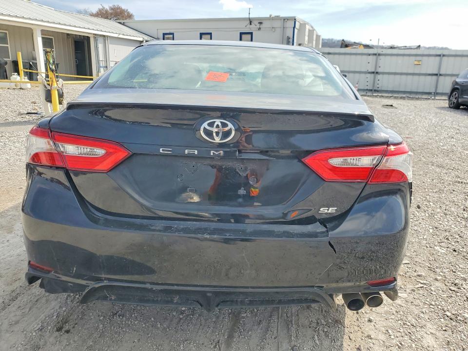 Продаж на аукціоні авто 2018 Toyota Camry, vin: 4T1B11HKXJU661767, номер лоту: 79099425