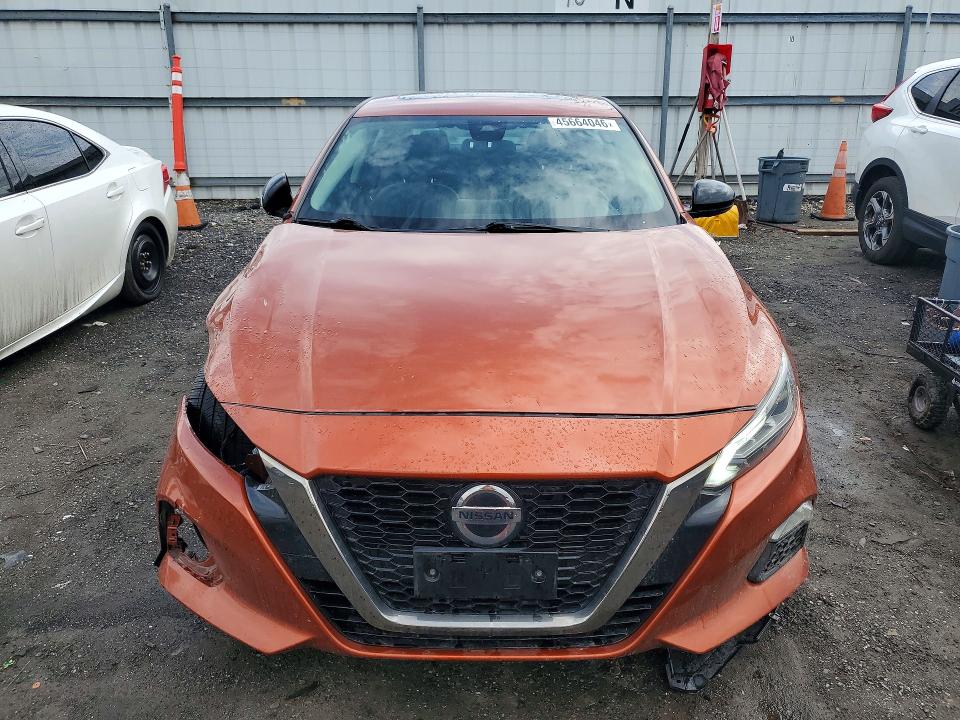 45664046 :رقم المزاد ، 1N4BL4CV4MN315560 vin ، 2021 Nissan Altima مزاد بيع