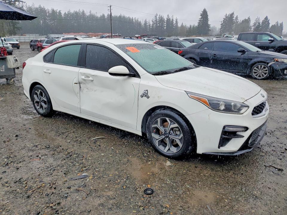 2021 Kia Forte მანქანა იყიდება აუქციონზე, vin: 3KPF24ADXME346793, აუქციონის ნომერი: 42006966