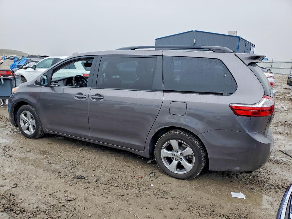 Продаж на аукціоні авто 2017 Toyota Sienna, vin: 5TDKZ3DC2HS899215, номер лоту: 79954155