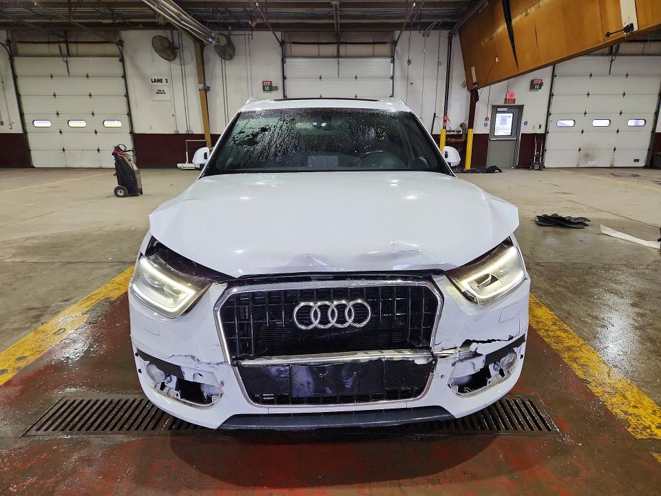 78732755 :رقم المزاد ، WA1GFCFSXFR011514 vin ، 2015 Audi Q3 مزاد بيع
