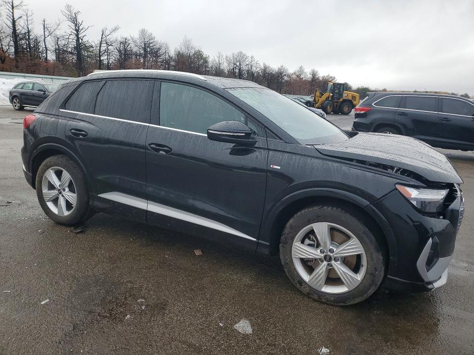 2024 Audi Q4 E-tron მანქანა იყიდება აუქციონზე, vin: WA1KUBFZ2RP053764, აუქციონის ნომერი: 79594525