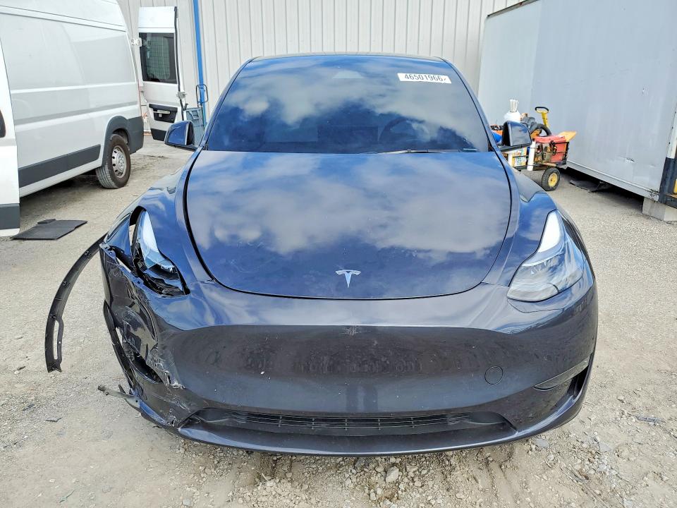 2024 Tesla Model Y მანქანა იყიდება აუქციონზე, vin: 7SAYGDED7RA309075, აუქციონის ნომერი: 46501966