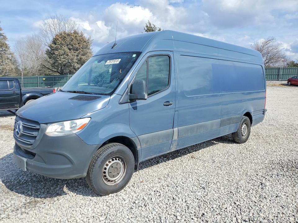 79731615 :رقم المزاد ، WD4PF1CD4KP113029 vin ، 2019 Mercedes Benz Sprinter مزاد بيع