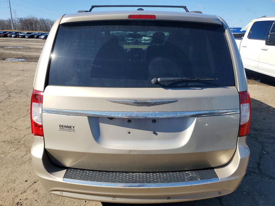 41728256 :رقم المزاد ، 2C4RC1CG3DR534652 vin ، 2013 Chrysler Town & Country مزاد بيع