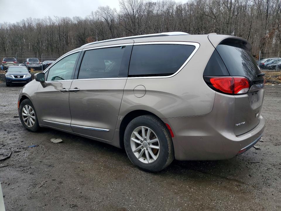 Продажа на аукционе авто 2018 Chrysler Pacifica, vin: 2C4RC1EG9JR139240, номер лота: 46347306