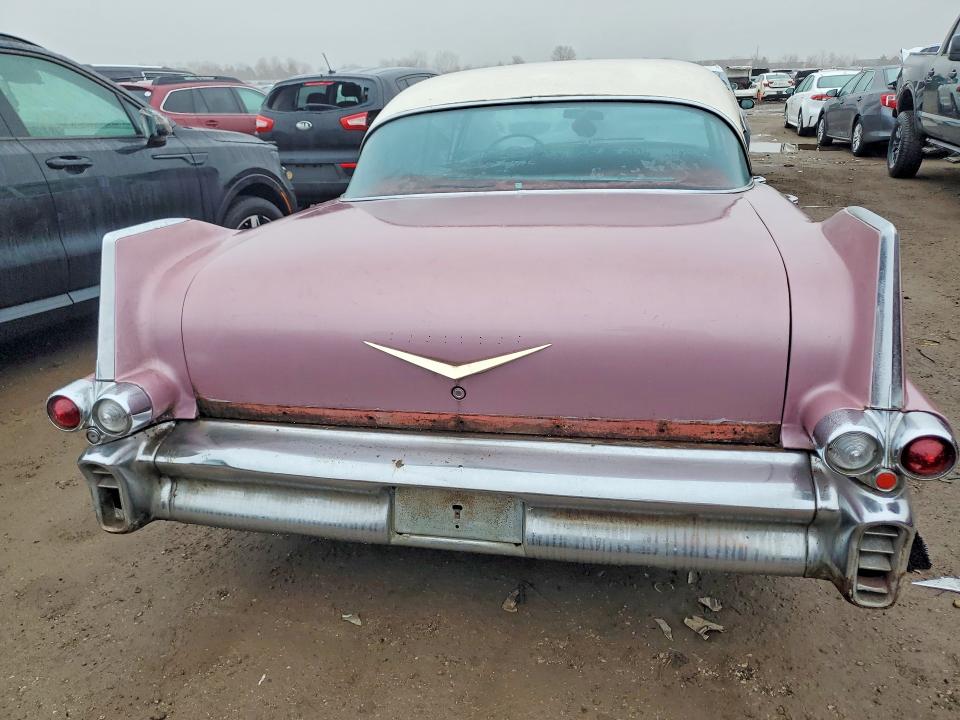 41722856 :رقم المزاد ، 5762083004 vin ، 1957 Cadillac Deville مزاد بيع