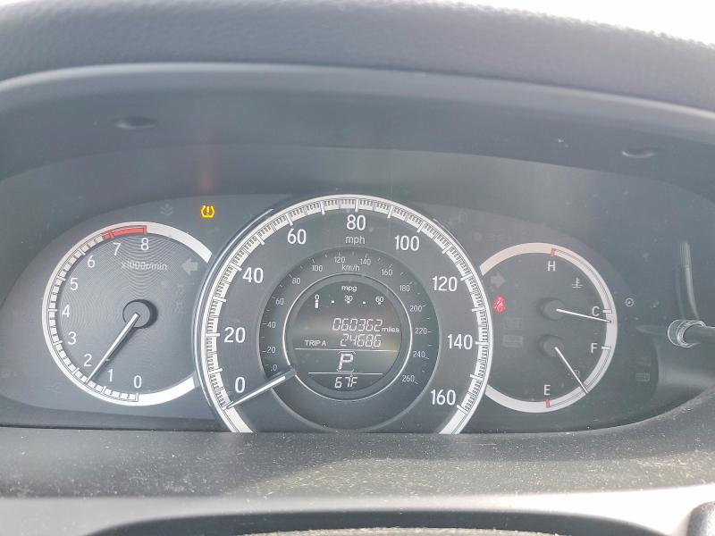 46718166 :رقم المزاد ، 1HGCR2F74HA260198 vin ، 2017 Honda 900f مزاد بيع