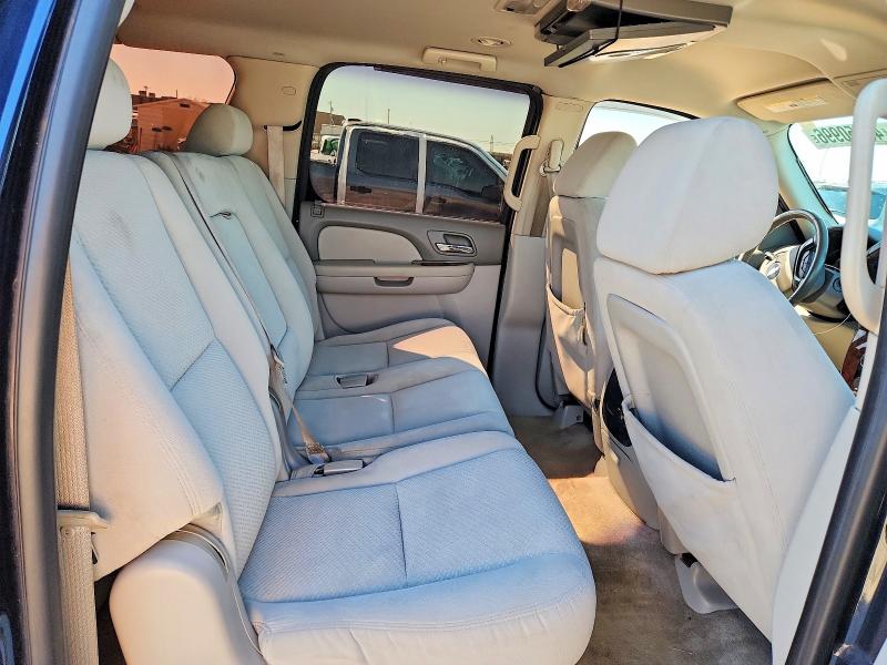 2008 Chevrolet Suburban მანქანა იყიდება აუქციონზე, vin: 1GNFC16JX8J192743, აუქციონის ნომერი: 46850996