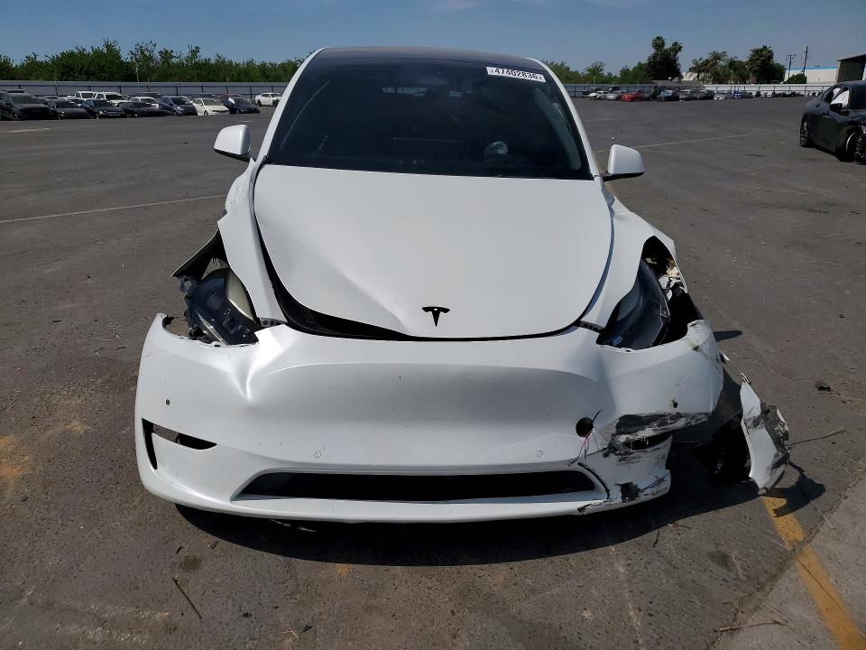 2022 Tesla Model Y მანქანა იყიდება აუქციონზე, vin: 7SAYGDEF9NF522821, აუქციონის ნომერი: 47402836