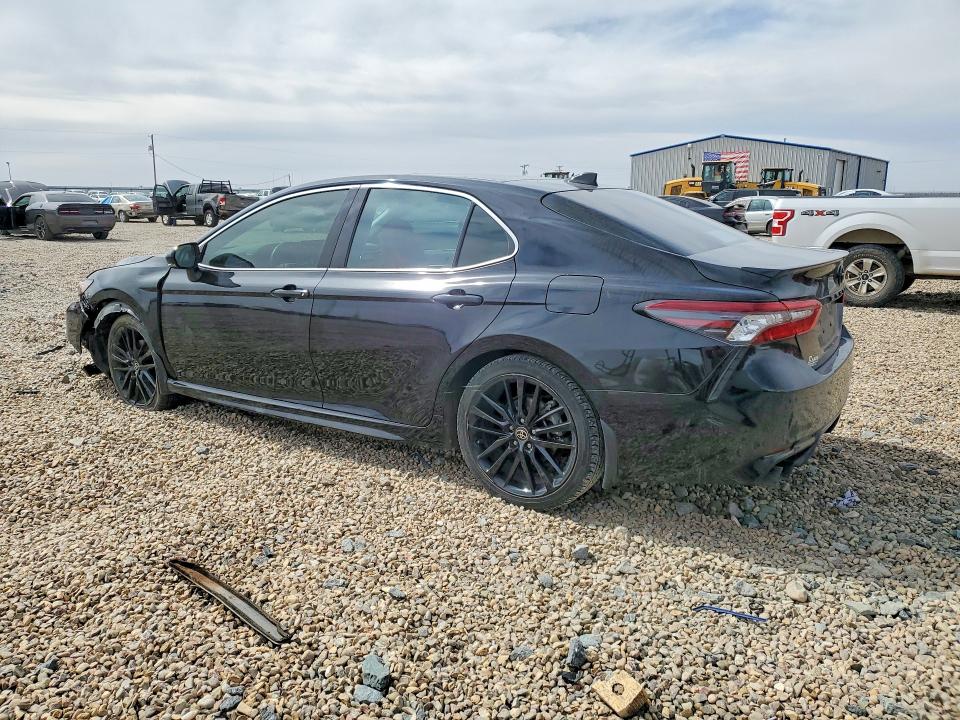 46341046 :رقم المزاد ، 4T1K61AK9NU018621 vin ، 2022 Toyota Camry مزاد بيع