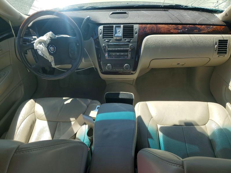 46748446 :رقم المزاد ، 1G6KD5EY5AU104344 vin ، 2010 Cadillac Dts مزاد بيع