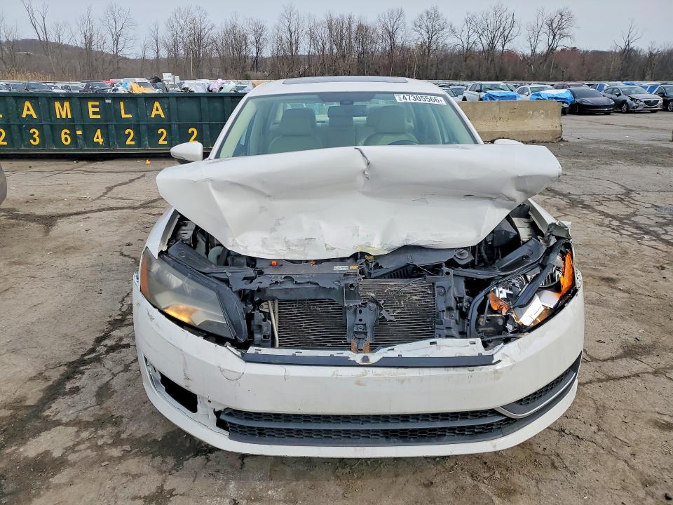 2012 Volkswagen Passat მანქანა იყიდება აუქციონზე, vin: 1VWBP7A38CC084896, აუქციონის ნომერი: 47305566