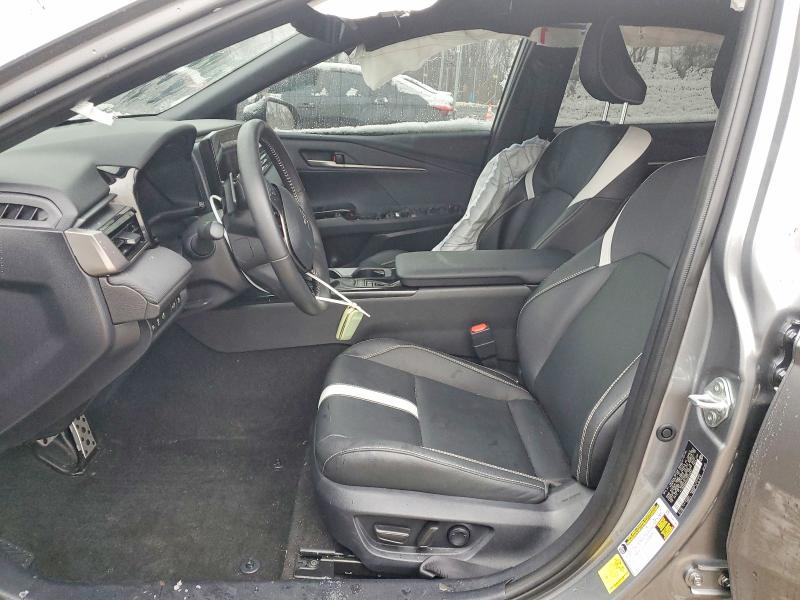 79600195 :رقم المزاد ، 4T1DBADK8SU525683 vin ، 2025 Toyota Camry مزاد بيع