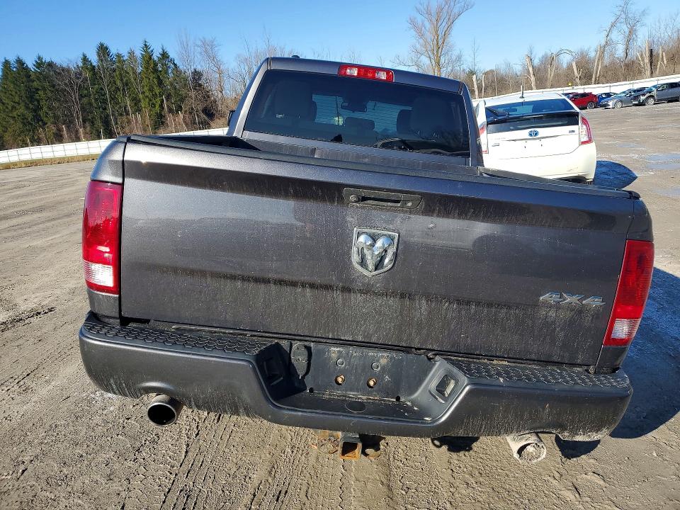47067376 :رقم المزاد ، 1C6RR7FT5GS129882 vin ، 2016 Ram 1500 مزاد بيع