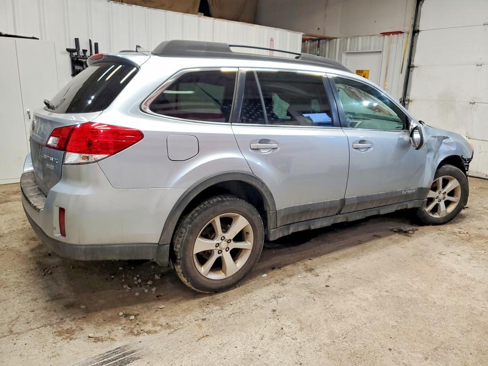 41697036 :رقم المزاد ، 4S4BRBLCXD3274127 vin ، 2013 Subaru Outback مزاد بيع
