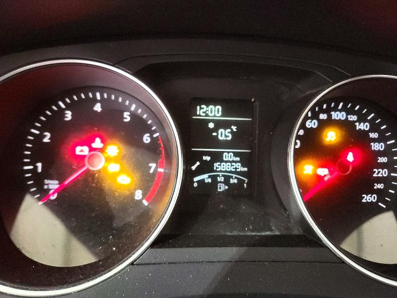47601176 :رقم المزاد ، 3VWD67AJXGM311357 vin ، 2016 Volkswagen Jetta مزاد بيع