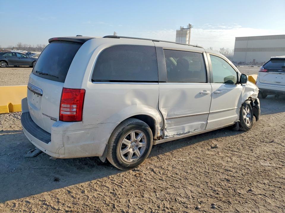Продаж на аукціоні авто 2010 Chrysler Town & Country, vin: 2A4RR8D11AR399355, номер лоту: 47153286