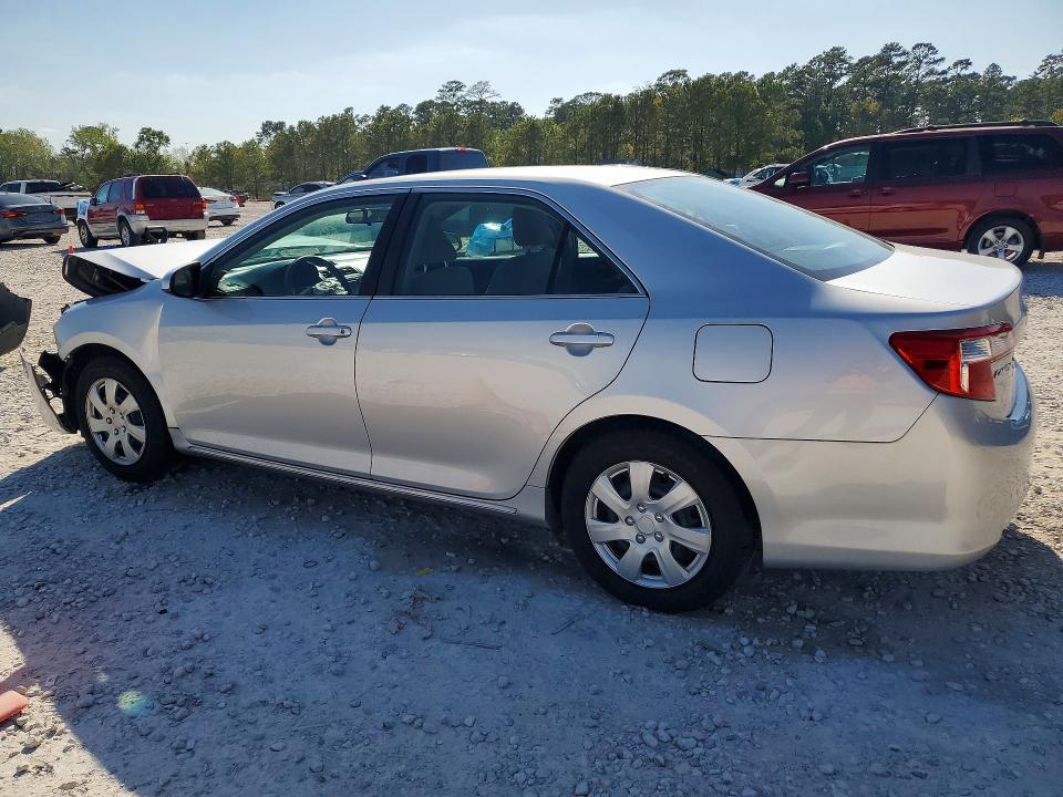 46580936 :رقم المزاد ، 4T1BF1FK1EU449365 vin ، 2014 Toyota Camry مزاد بيع