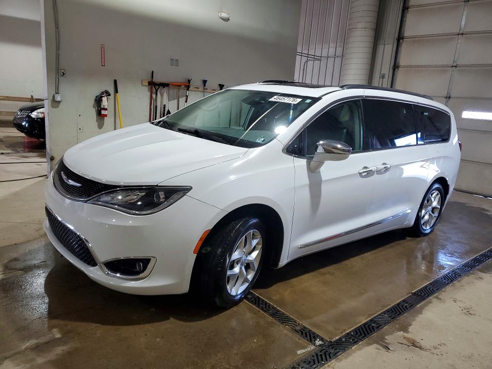 Продажа на аукционе авто 2019 Chrysler Pacifica, vin: 2C4RC1GG1KR730337, номер лота: 46457176