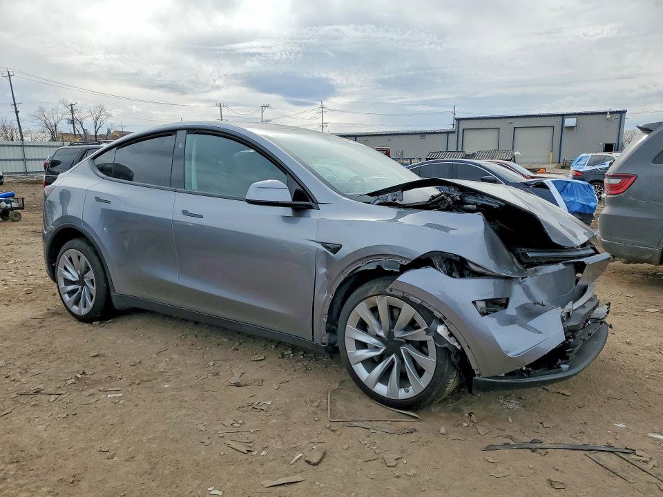 47172056 :رقم المزاد ، 7SAYGDED0TF462794 vin ، 2026 Tesla Y مزاد بيع