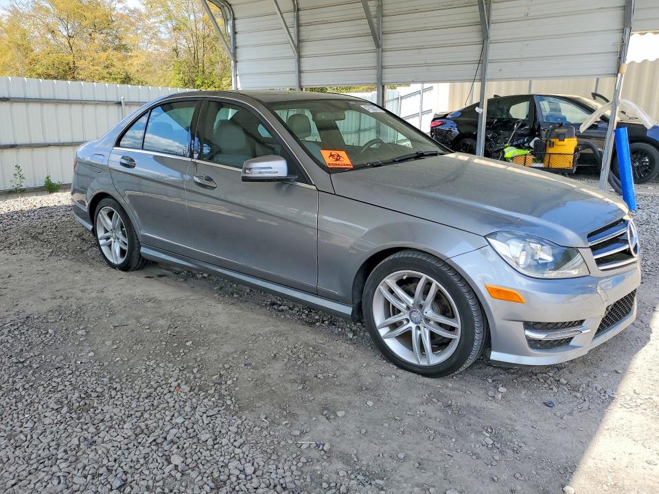 Продаж на аукціоні авто 2014 Mercedes-benz C, vin: WDDGF4HB6EA947626, номер лоту: 47085076