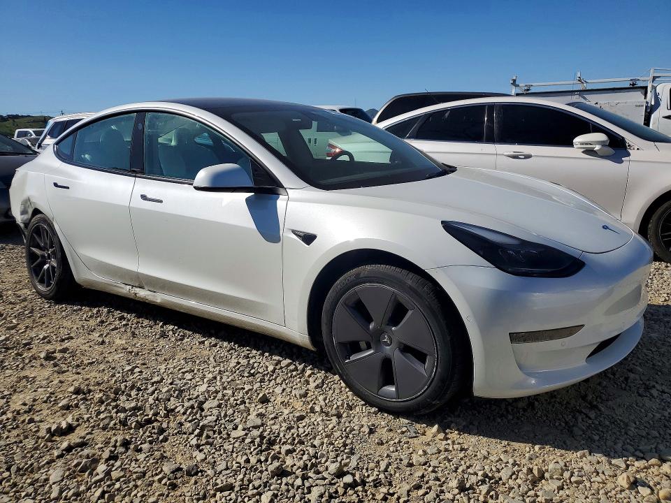 2022 Tesla Model 3 მანქანა იყიდება აუქციონზე, vin: 5YJ3E1EA4NF347197, აუქციონის ნომერი: 41958766